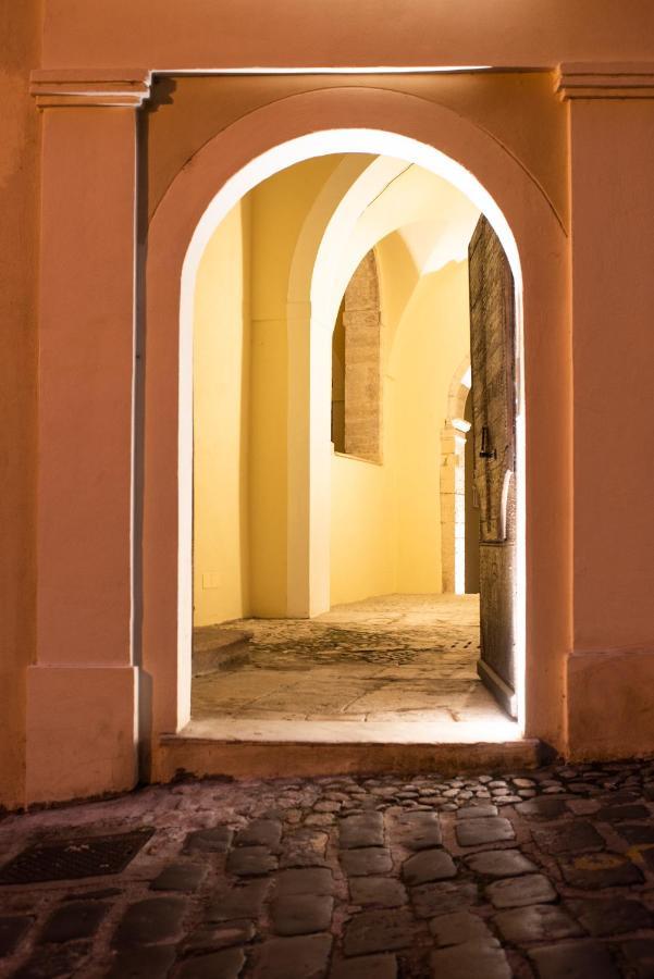 Dimora De Matera Luxury Suites Cosenza Exterior foto